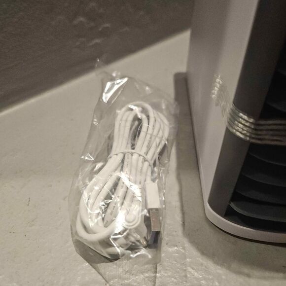 Table top Desktop AC Air Conditioner New in Box Blaux Desktop Ultra AC - Picture 4 of 6